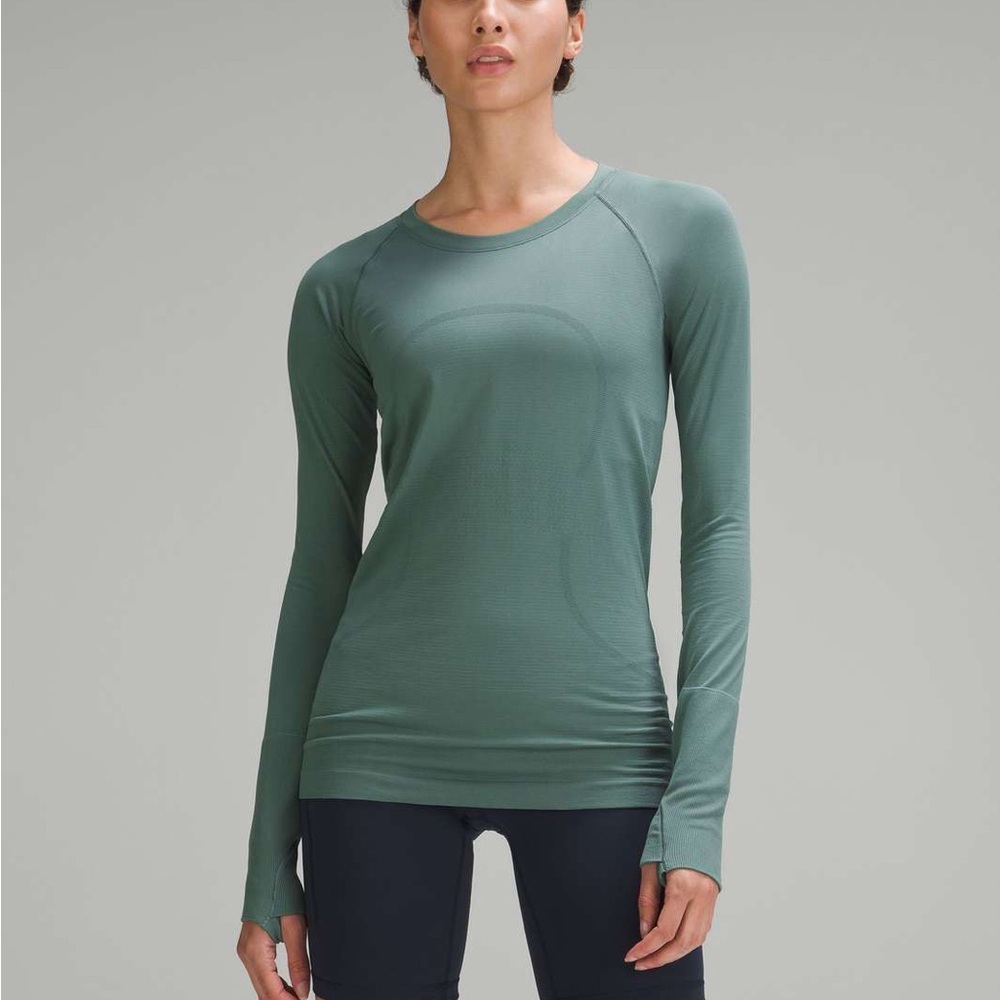 Lululemon long sleeve top.